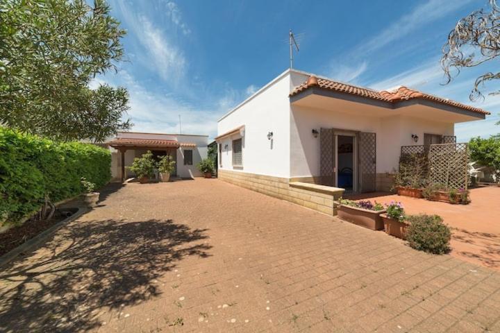 Villa Cucci Mono Luigi Casa Vacanze Torre Lapillo Exteriér fotografie